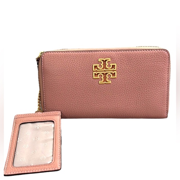 Tory Burch Handbags - EUC TORY WALLET Looks new! Includes cardholder! Soft pink Beautiful!
